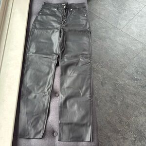 Express, modern straight, super high-rise, 6R, faux leather pant